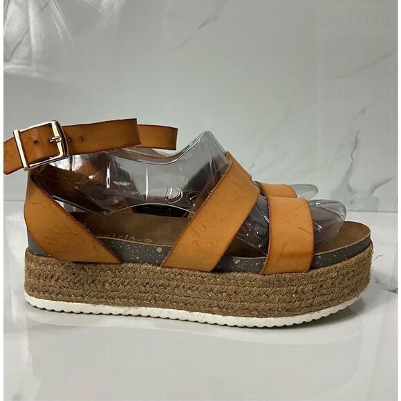 PATRIZIA By Spring Step Platform Sandals - Picture 4 of 8